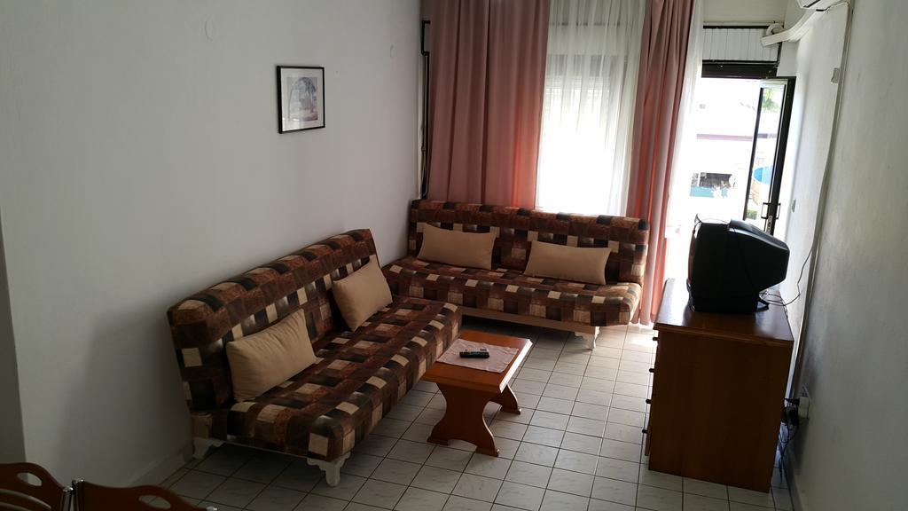 Delphin Hotel Side Bagian luar foto